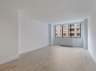 300 Mercer St APT 8C, New York, NY 10003