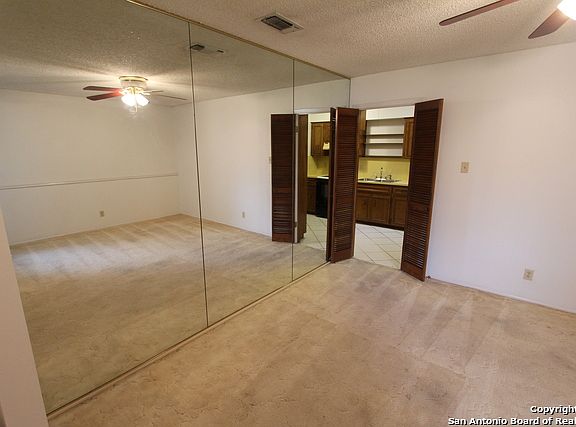 5th image of 514 Amistad Blvd