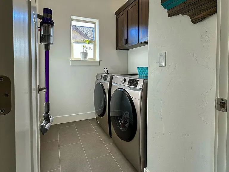 20523 Stanford Pl — Photo 40