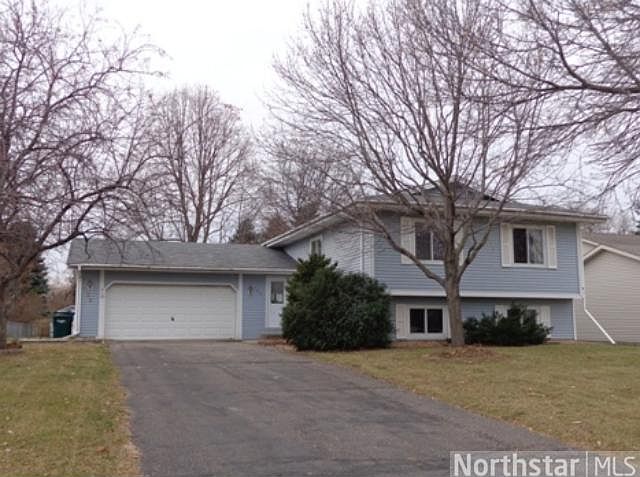 1st image of 728 96th Ln NE