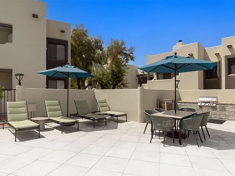 Cortland Scottsdale Mountain — Photo 23