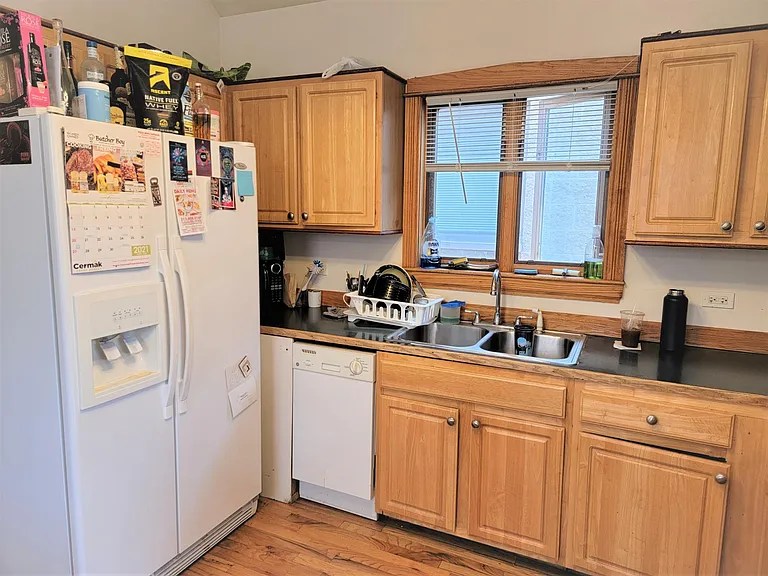 554 W 43rd St #2 — Photo 23