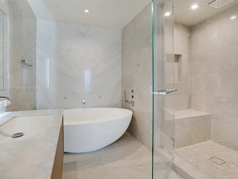 18501 Collins Ave #1804 — Photo 9
