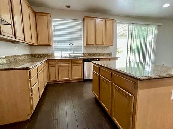 3rd image of 7552 Purple Sage Cir