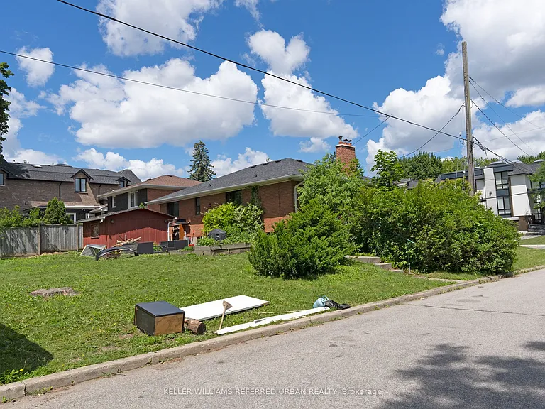 153 Newton Dr — Photo 12