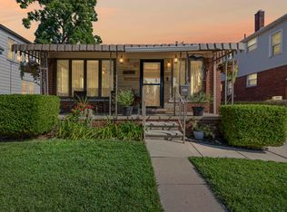 7363 Wiegand Blvd, Center Line, MI 48015