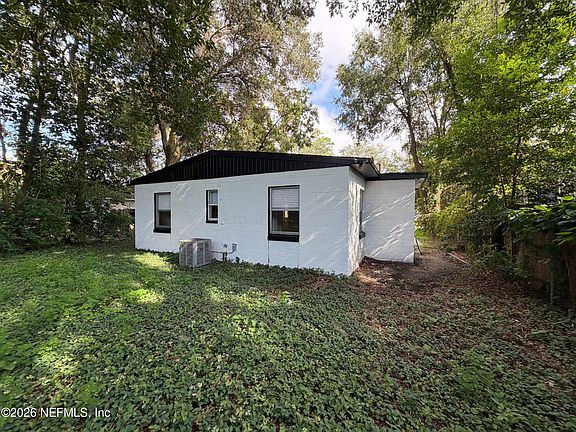 5th image of 1834 BROOKER Road
