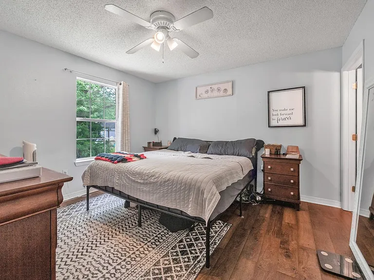 5246 Sewell Rd — Photo 9