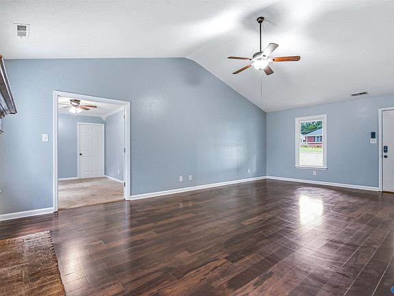 4th image of 222 Bent Oak Cir