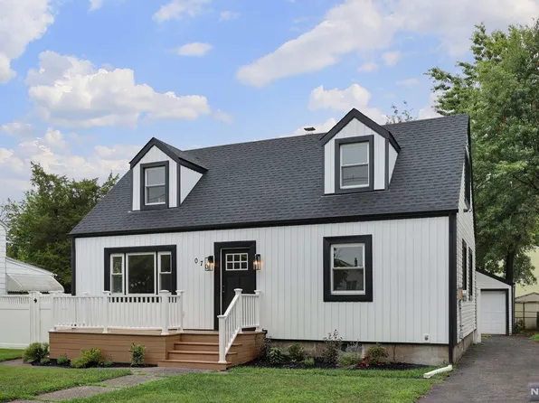 70 26th St, Fair Lawn, NJ 07410