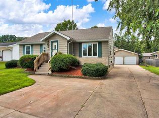 1100 E Cleveland St, Marshfield, WI 54449