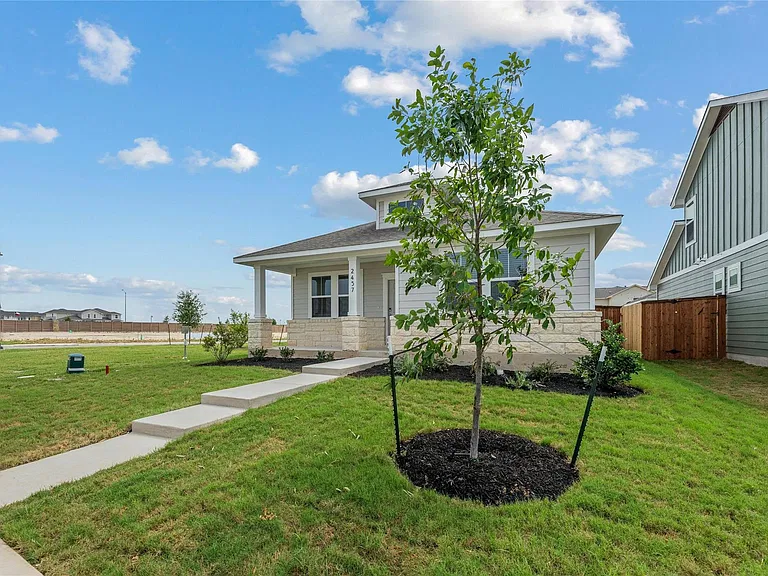 2457 Lucy Axel Ln — Photo 4