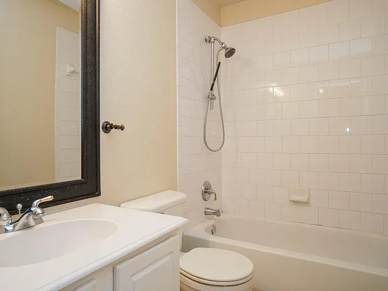 10204 Star Fish St — Photo 23