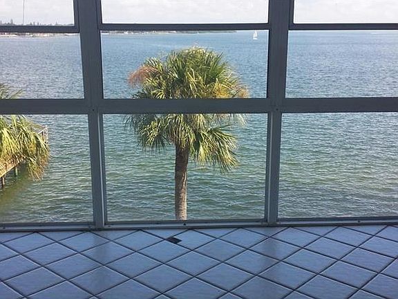 2nd image of 7200 Sunshine Skyway Ln S APT 4G