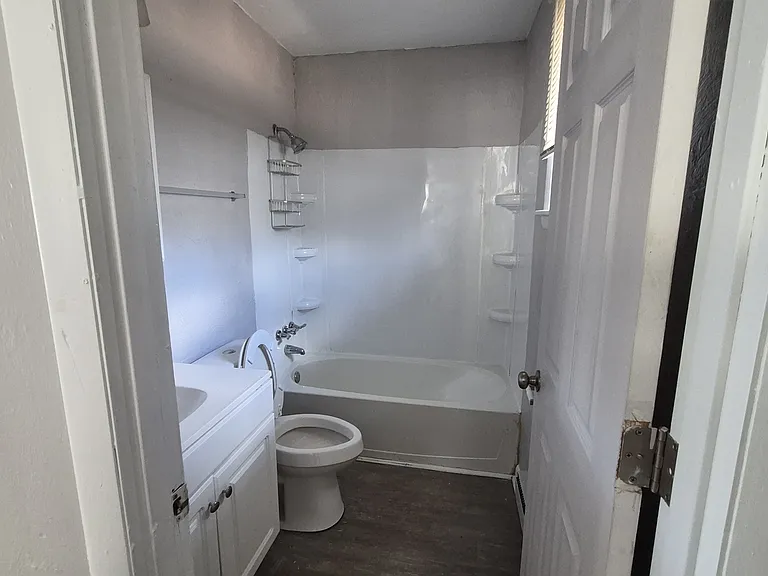 250 E Nottingham Rd #3 — Photo 17