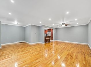 8926 Pontiac St APT 2, Queens Village, NY 11427