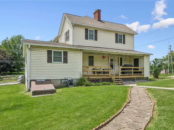 611 Harrison Ave, Jeannette, PA 15644