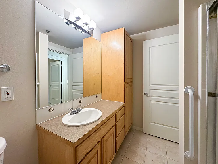 2801 1st Ave #503 — Photo 12