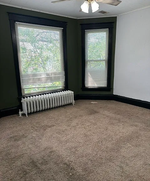 212 W Washington St — Photo 12