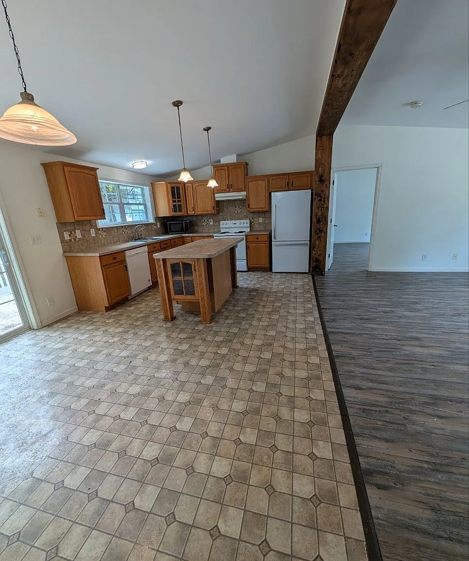 6173 Lake ave — Photo 4