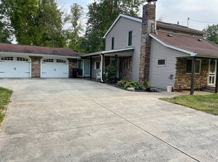 7106 E Harrold Rd, Churubusco, IN 46723