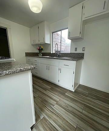 4th image of 1133 Magnolia St