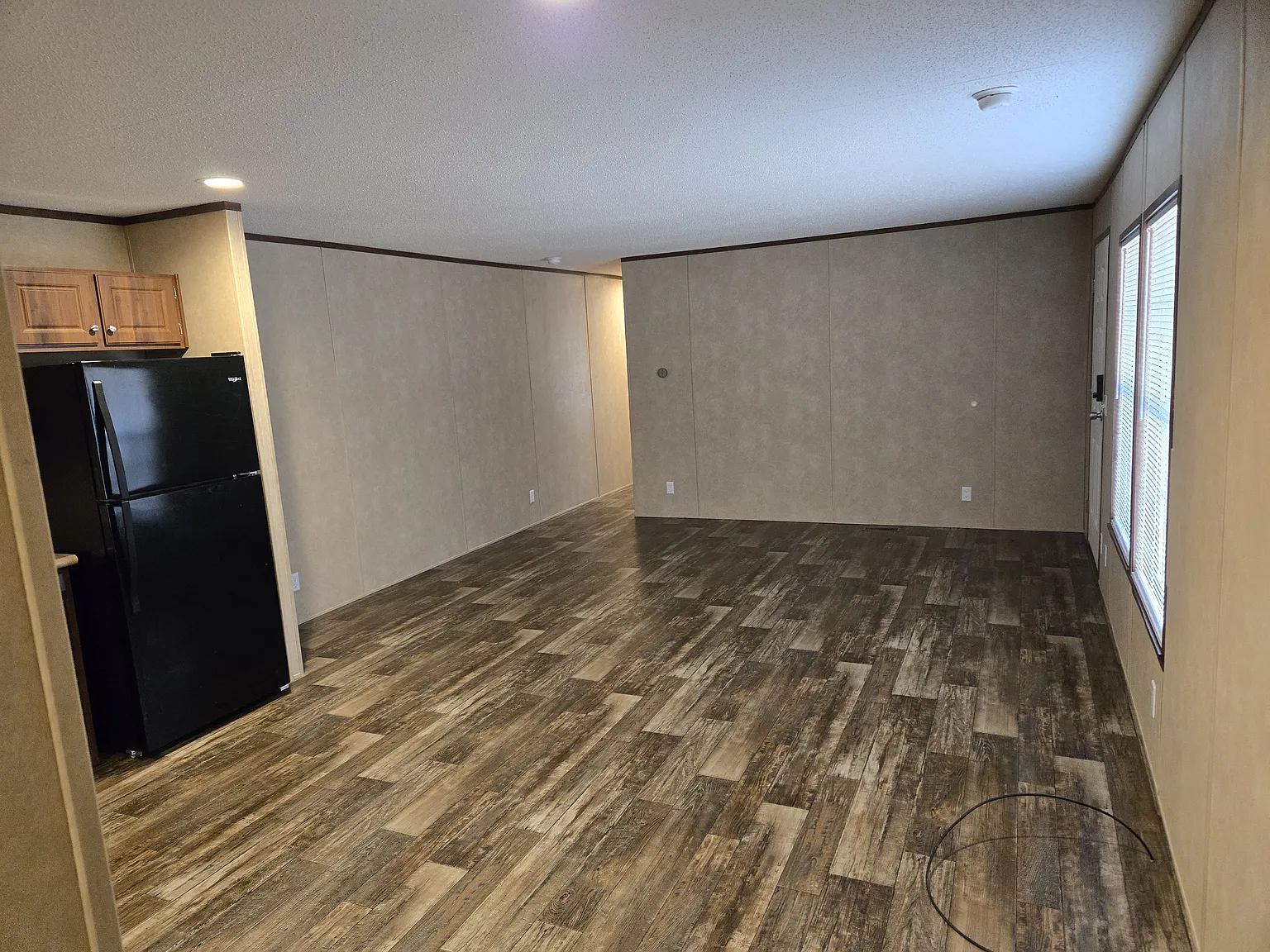 3 bed, 960 sqft, $1,085 — Photo 3