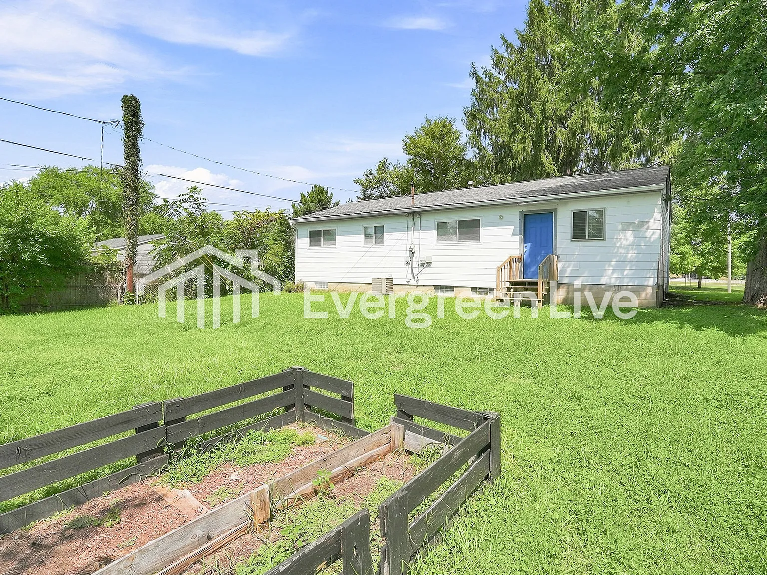 3 bed, 1.0 bath, 936 sqft, $1,495 — Photo 4
