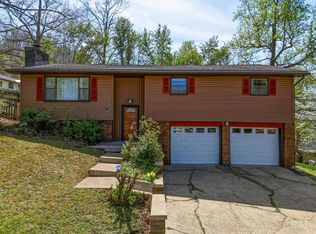 44 May Rd, Huntington, WV 25704