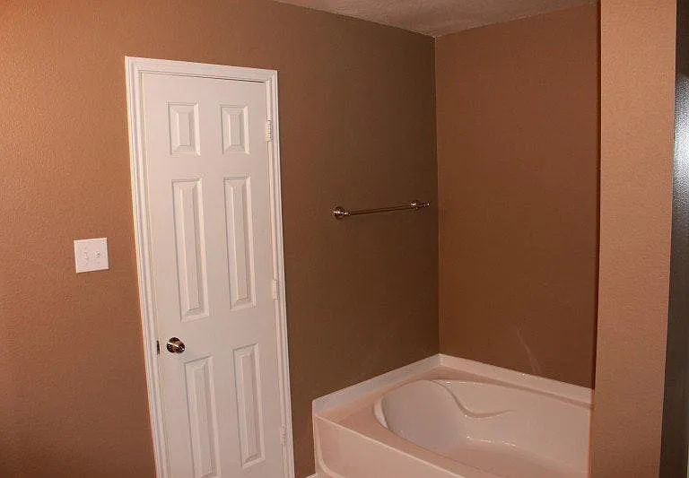 10956 Rankin Dr — Photo 12
