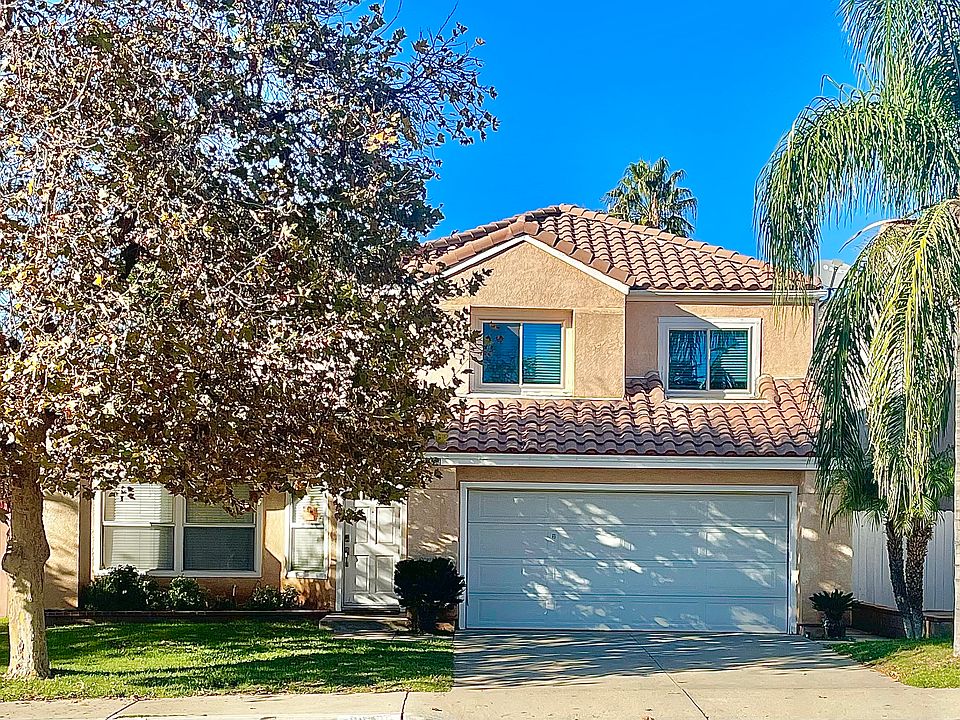 1st image of 23988 Lone Pine Dr