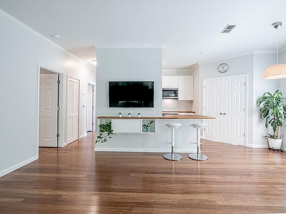 4th image of 7800 Point Meadows Dr APT 512
