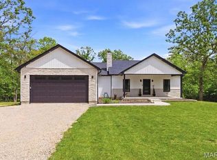 10425 Legacy Dr, Potosi, MO 63664