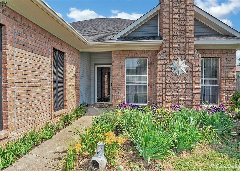 1st image of 2119 Beauregard Pl