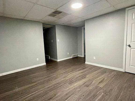 3rd image of 710 W Seerley Blvd #1