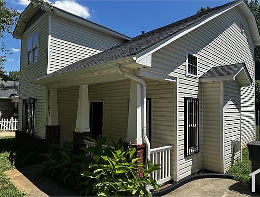 1st image of 2727 Craddock Ave