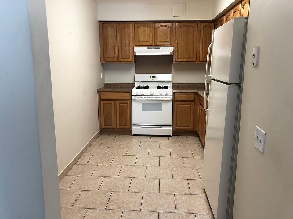 1st image of 17716 S Conduit Ave APT 2B
