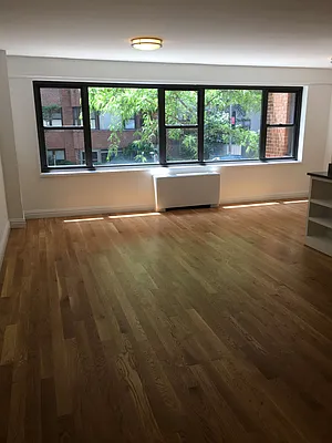 Rented by Solil Management | media 19