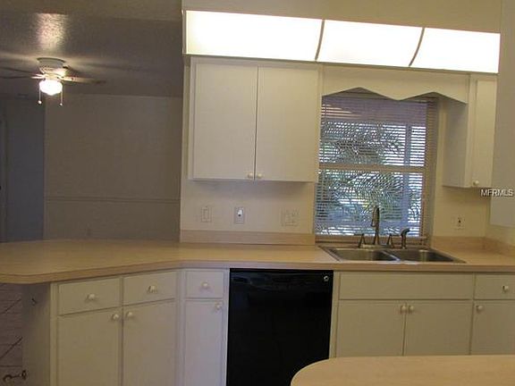 3rd image of 6241 Roberta Dr