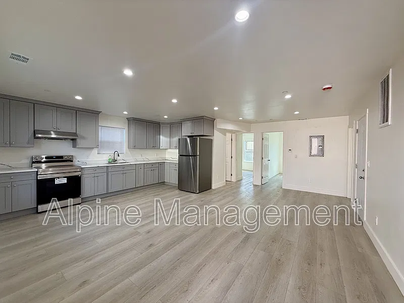 3 bed, 2.0 bath, $3,345 — Photo 1