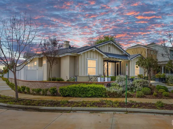 2931 Oakley St, Bakersfield, CA 93311