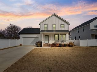 308 W Hill St, Benson, NC 27504