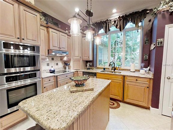 2nd image of 1058 Old Coventry Ct