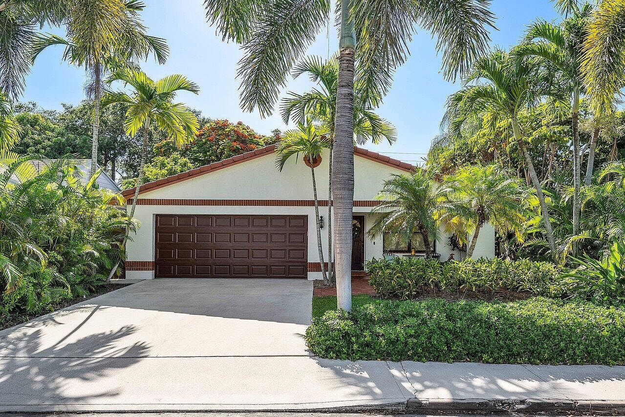 718 N Palmway, Lake Worth, FL 33460 Zillow
