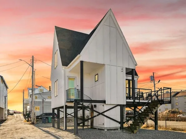10 Anchor Street, Hampton, NH 03842