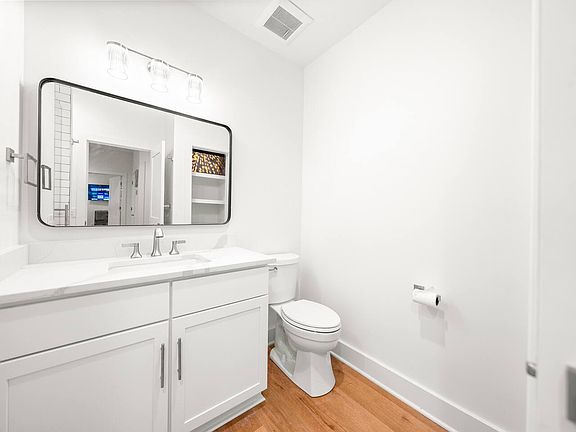 5th image of 4245 Troost Ave #1