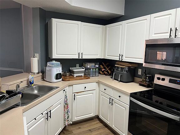 3rd image of 5566 METROWEST BOULEVARD #301