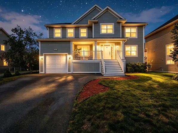 276 Rutledge St, Bedford, NS B4A 1Y2