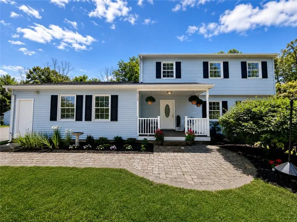 6750 County Line Rd, Ontario, NY 14519