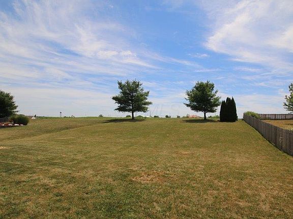 5th image of 313 Dewfall Dr